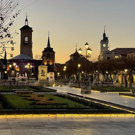 Sonar En La Plaza Cervantes 2 Alcalá de Henares Екстериор снимка