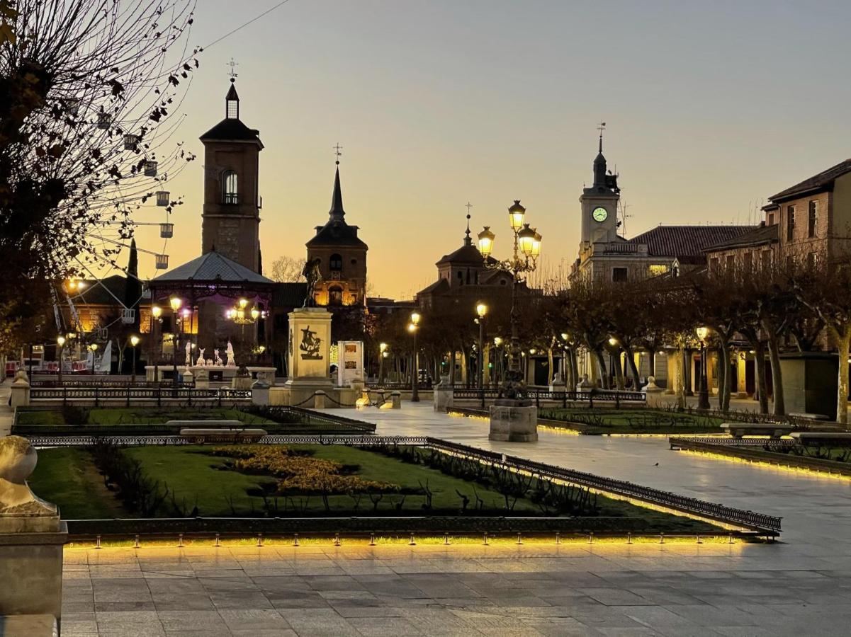 Sonar En La Plaza Cervantes 2 Alcalá de Henares Екстериор снимка