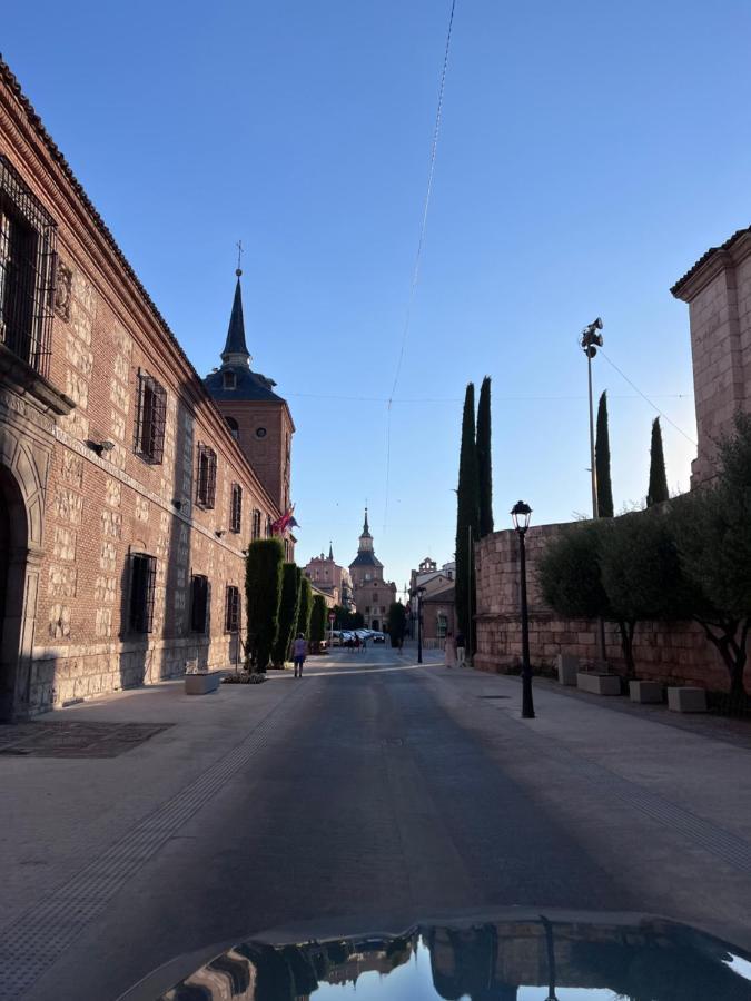 Sonar En La Plaza Cervantes 2 Alcalá de Henares Екстериор снимка
